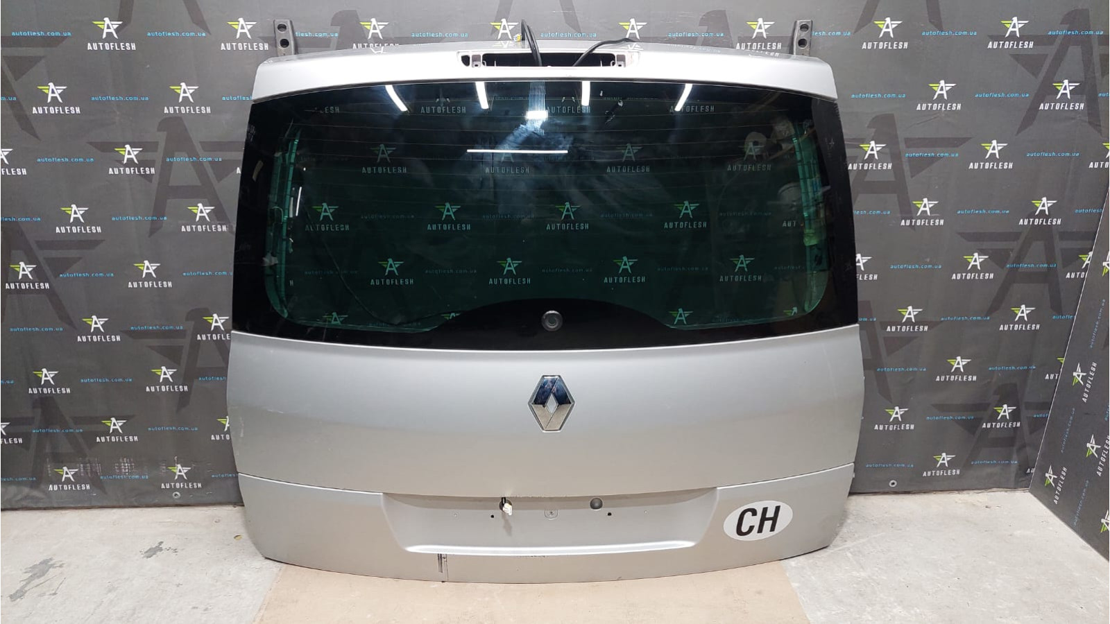 Крышка багажника 901000146R, 8200005943 Renault Espace 4 эспейс бу Крышка багажника 901000146R, 8200005943 Renault Espace 4 эспейс бу